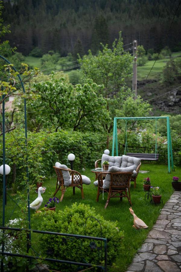 Guest House Rossy Trigrad Buitenkant foto