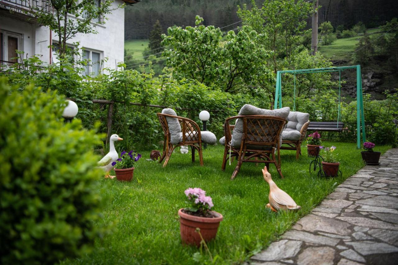 Guest House Rossy Trigrad Buitenkant foto